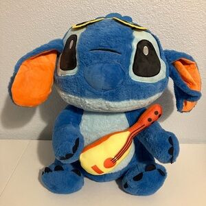NWOT Stitch toy plushie with zippered pocket
